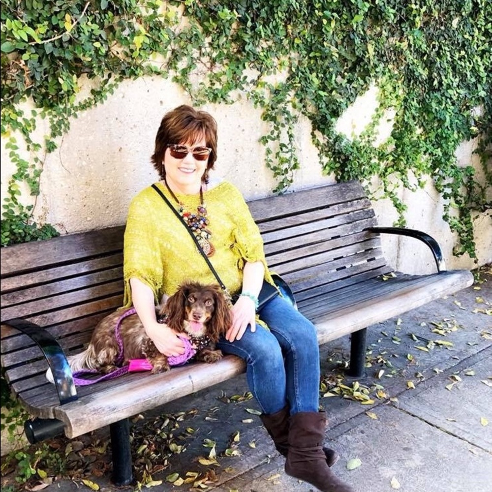 Meet your Posher, Debra